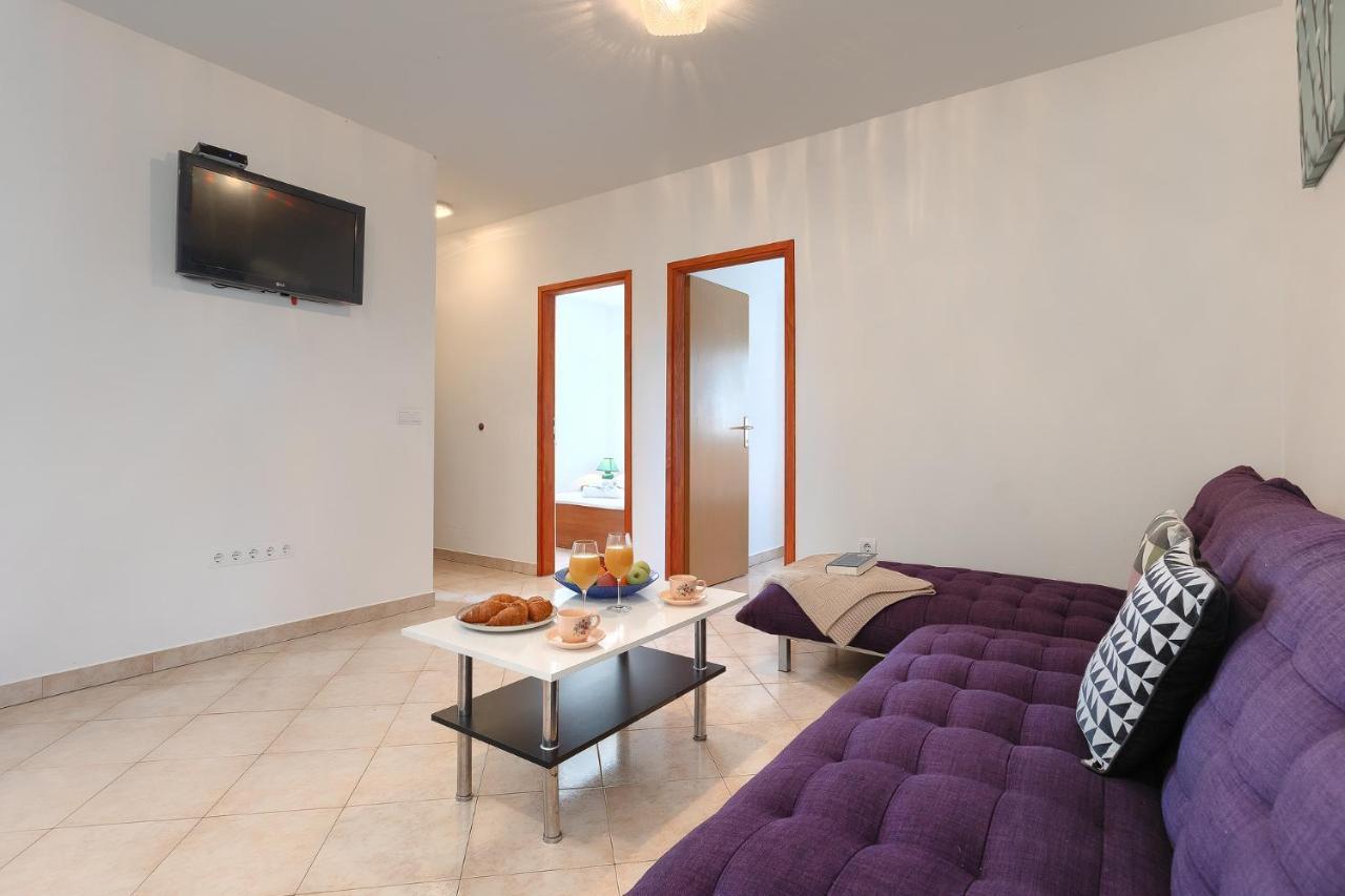פורץ Apartmani Martina מראה חיצוני תמונה